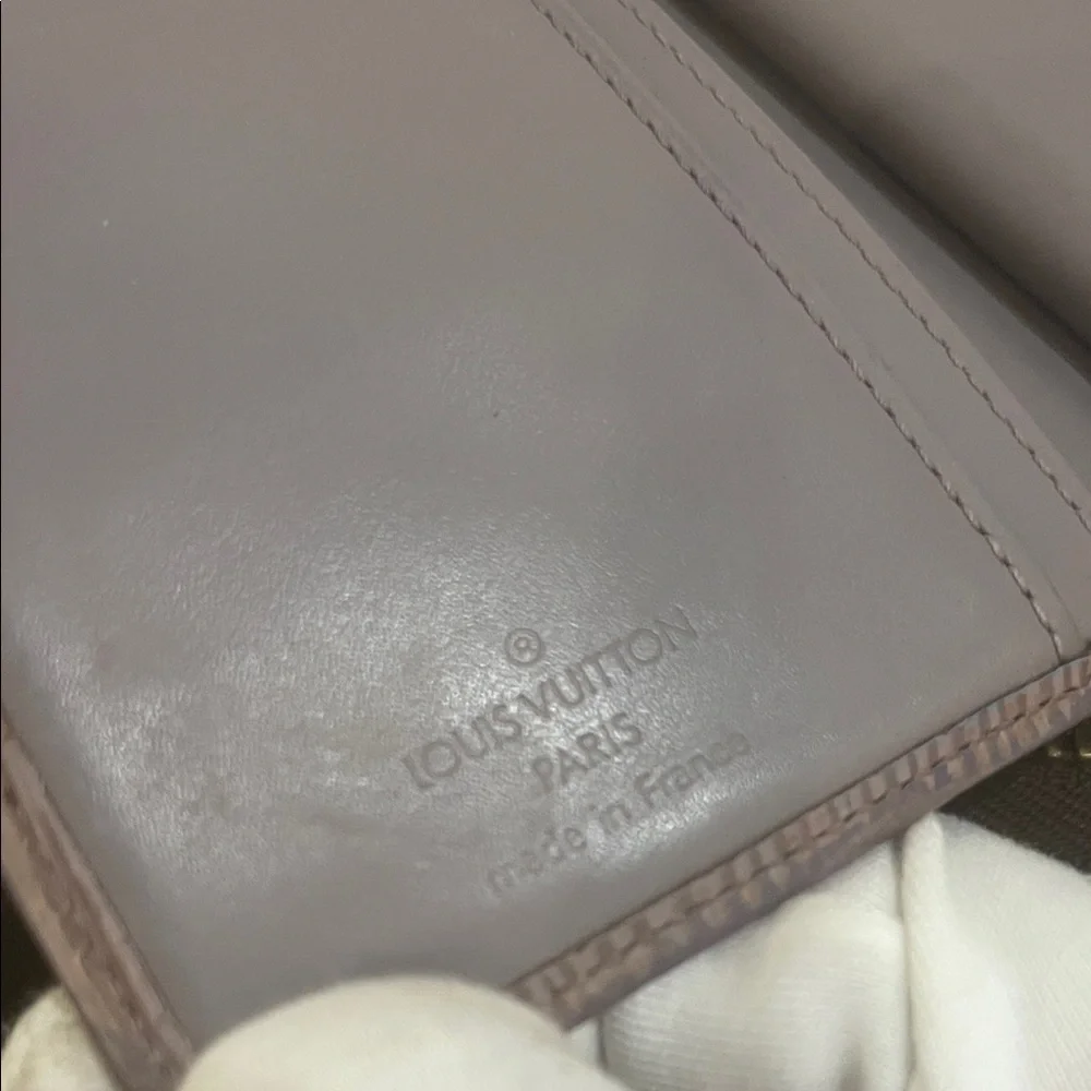 AUTHENTIC LV Snap Wallet in Lilac - Picture 12 of 13